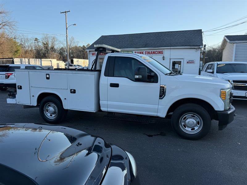 Used 2017 Ford F250 XL w/ Power Equipment Group image 9