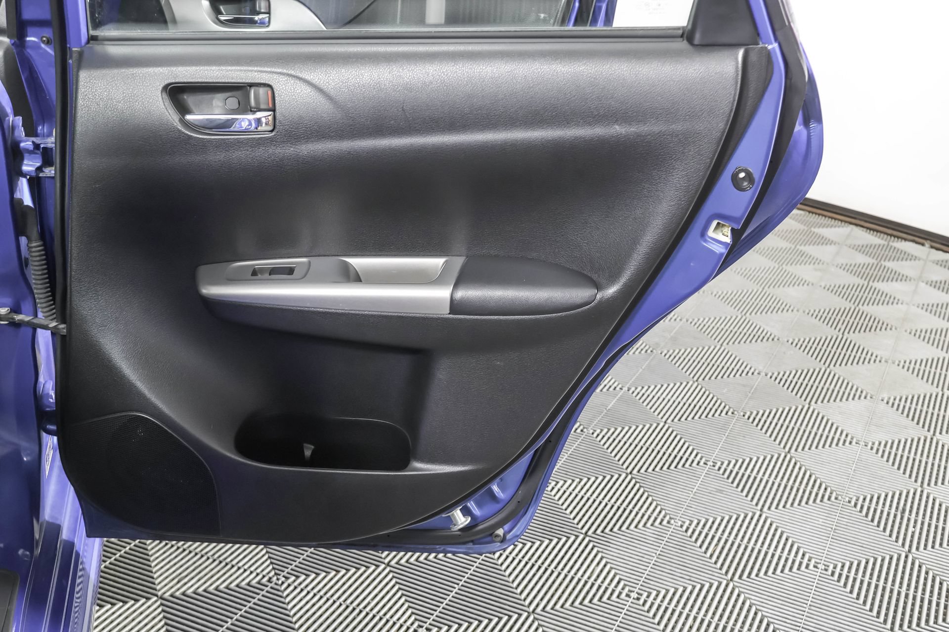 Used 2009 Subaru Impreza WRX Premium AWD/4WD image 41
