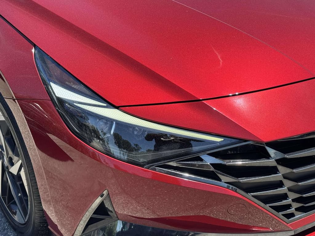Certified 2023 Hyundai Elantra Limited FWD image 11