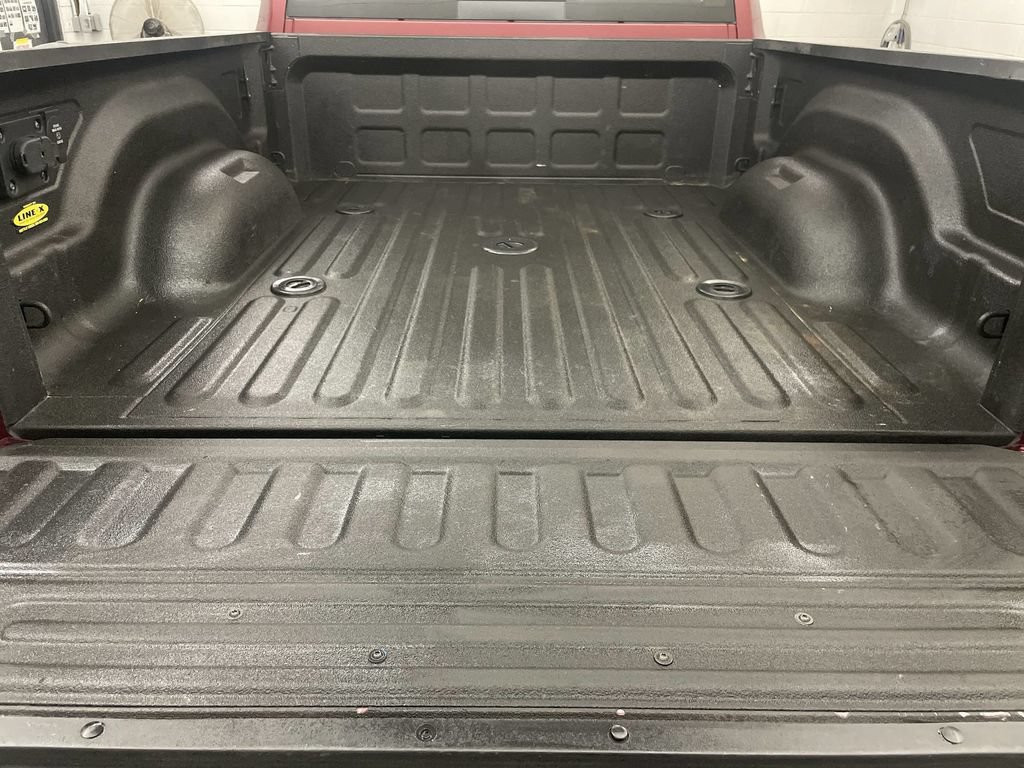 Used 2022 RAM 2500 Big Horn w/ Level B Equipment Group AWD/4WD image 18