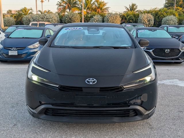 Used 2025 Toyota Prius LE image 2