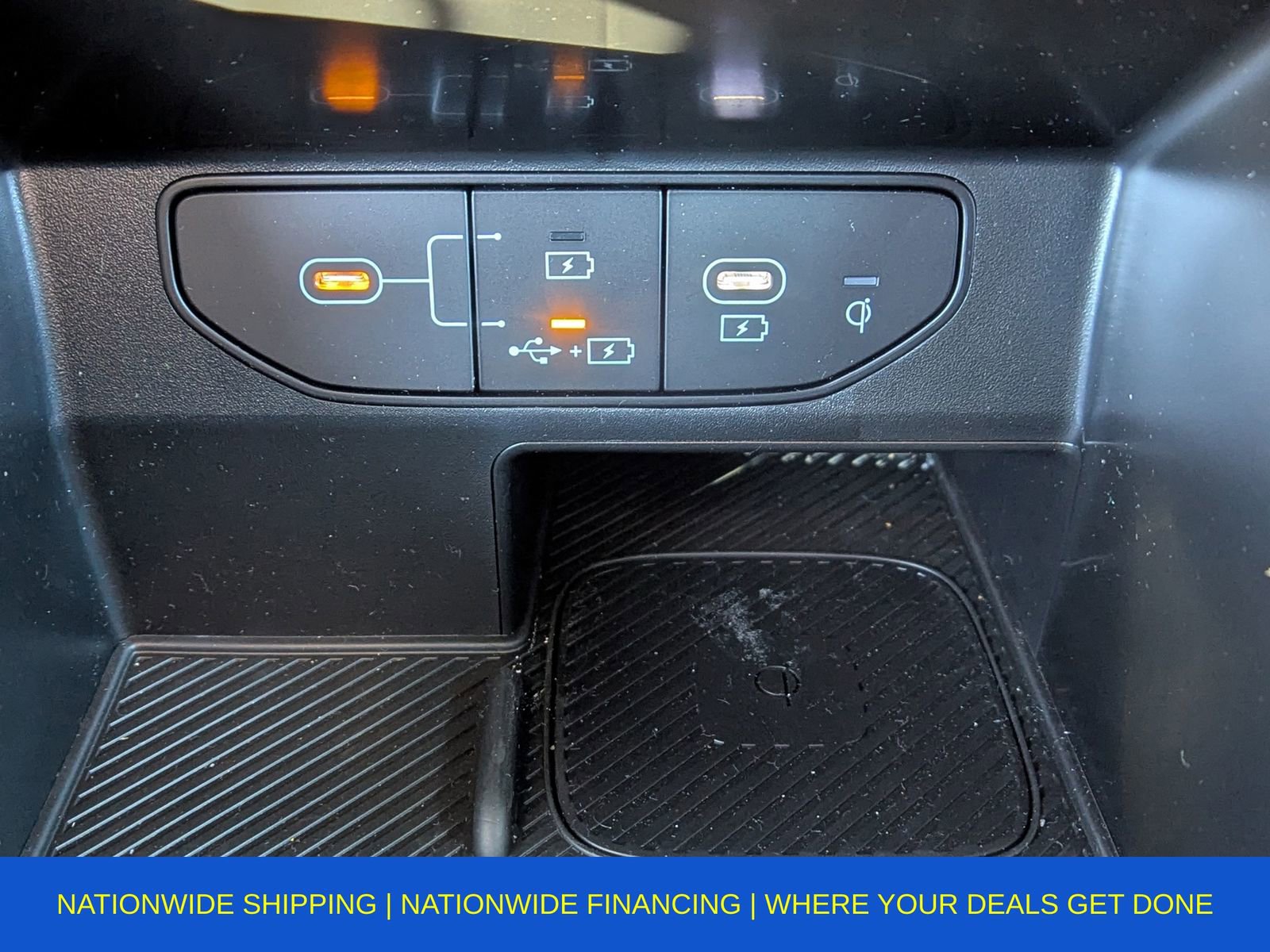 Used 2025 Kia Sorento S image 28