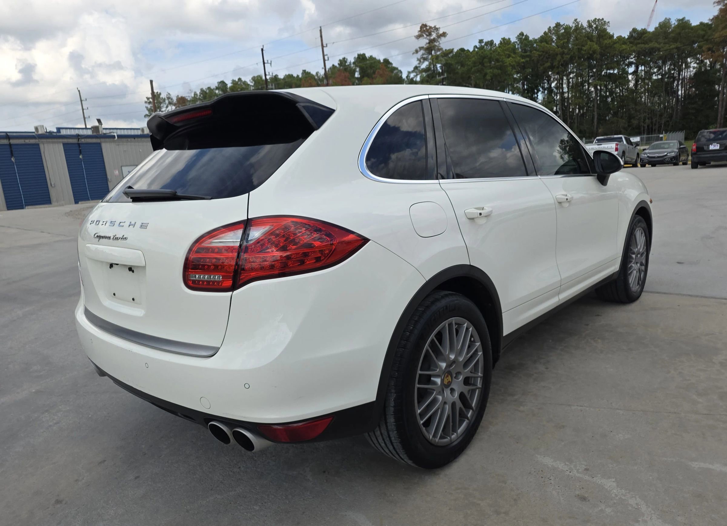 Used 2011 Porsche Cayenne Turbo AWD/4WD image 16