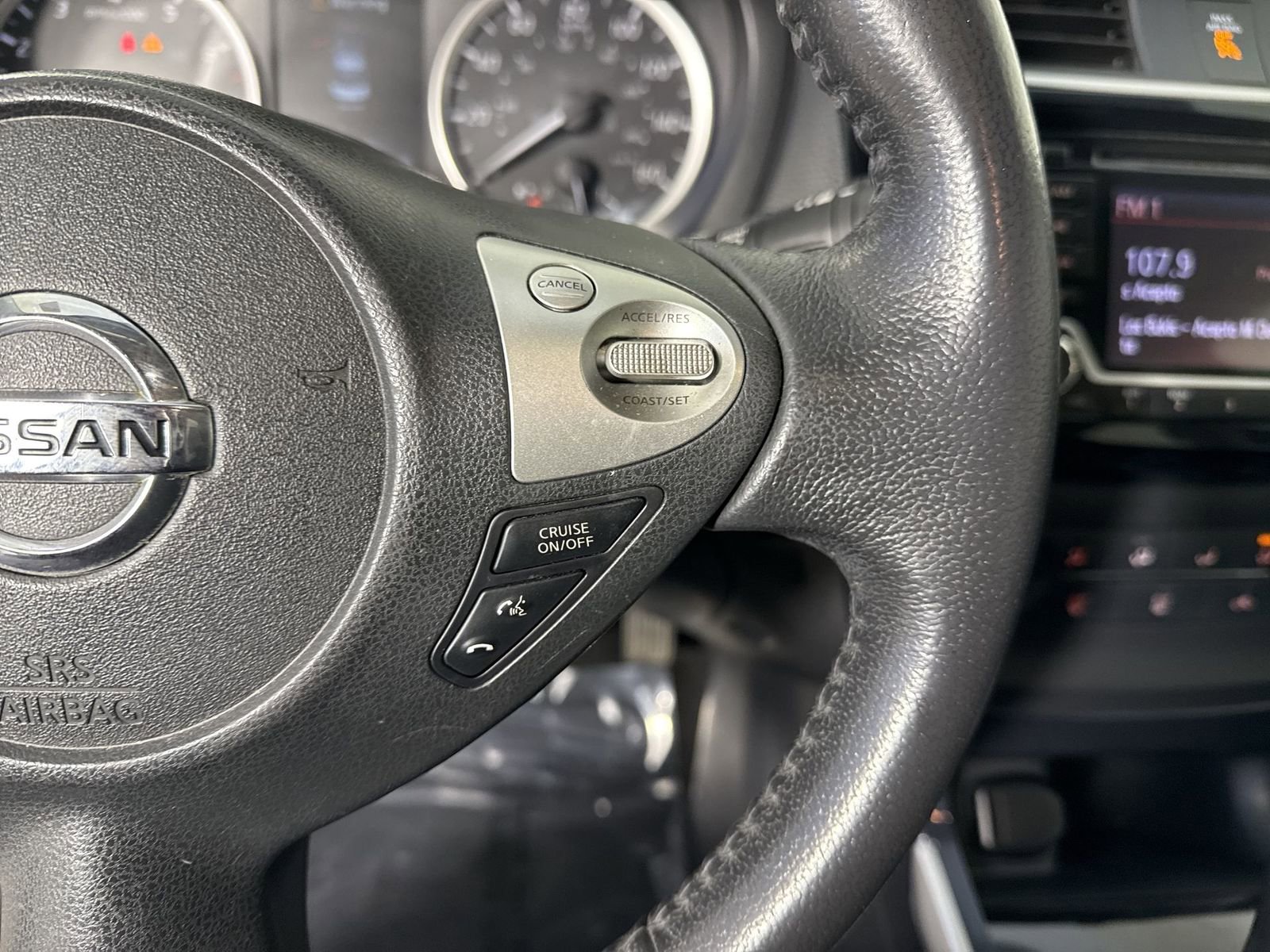 Used 2017 Nissan Sentra SR w/ SR Midnight Edition image 13