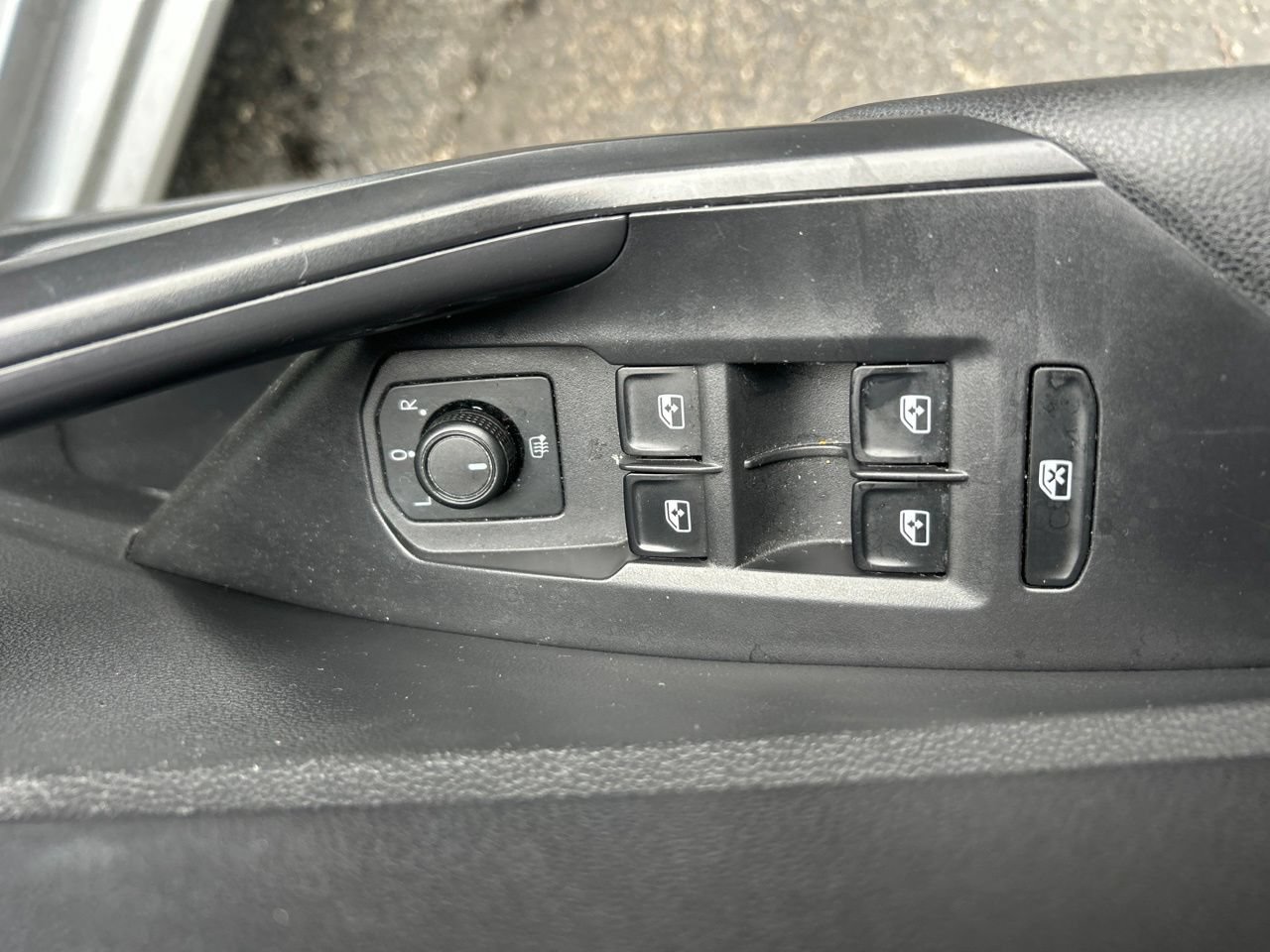 Used 2019 Volkswagen Jetta S w/ Driver Assistance Package FWD image 14