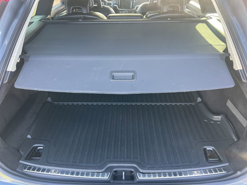 Used 2017 Volvo V90 T6 Cross Country AWD/4WD image 48