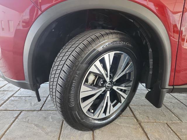Certified 2023 Nissan Rogue SV image 30