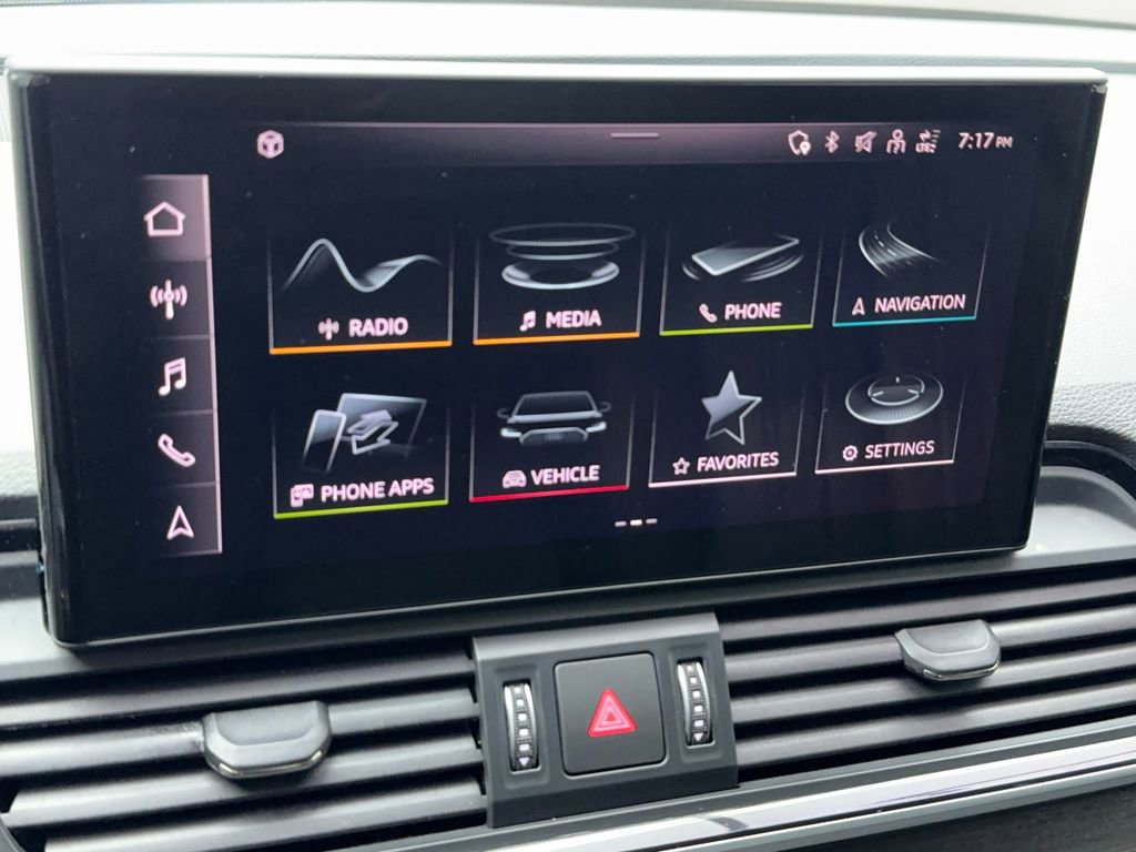 Used 2024 Audi Q5 2.0T Premium image 25