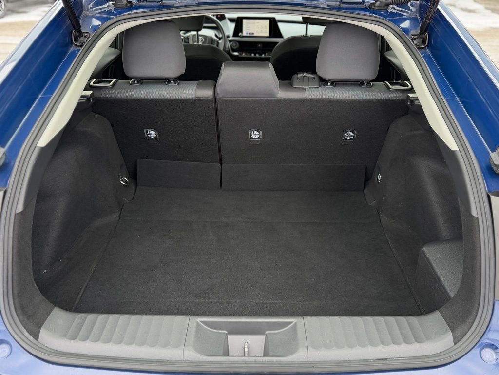 Used 2024 Toyota Prius LE image 5