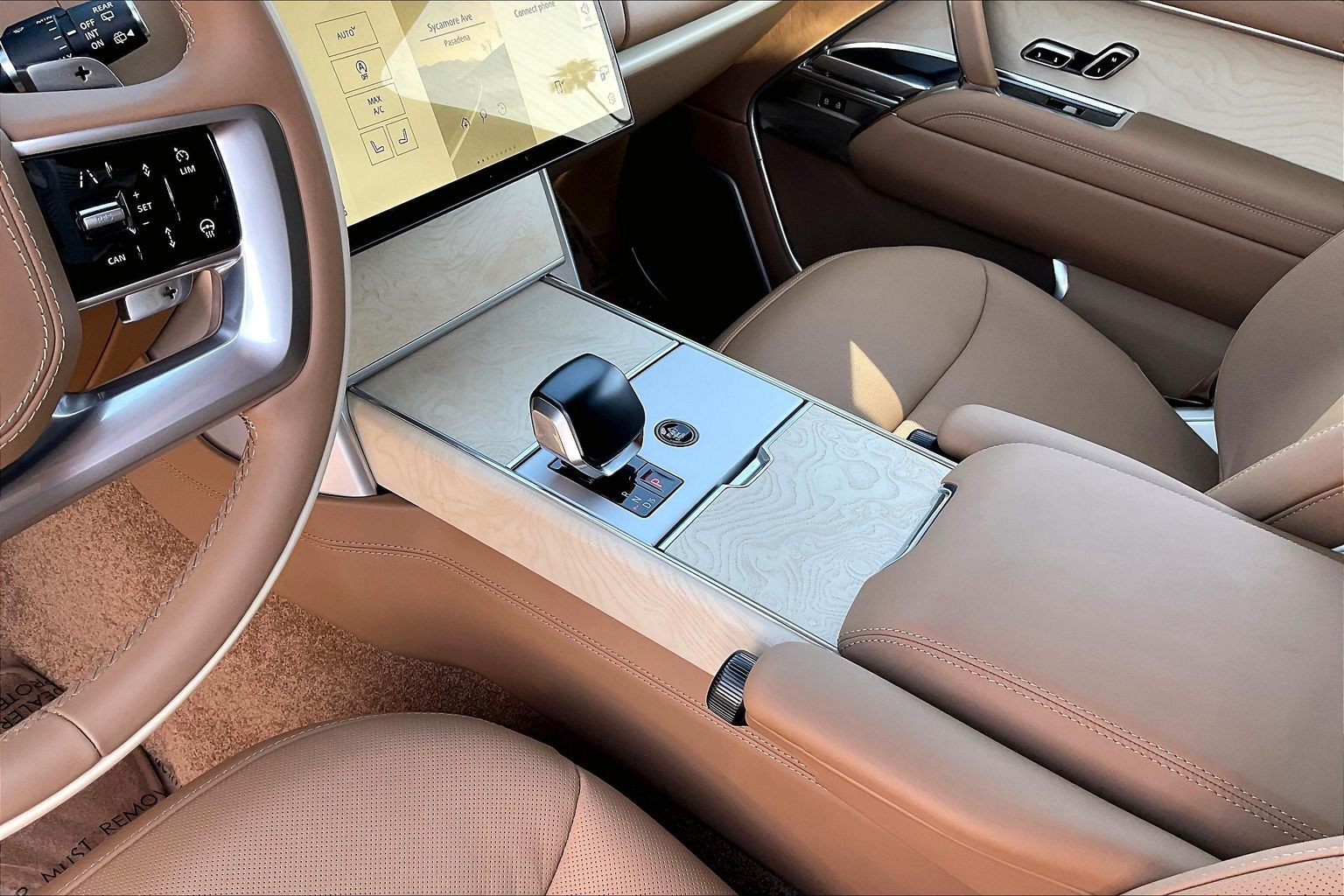 New 2026 Land Rover Range Rover SV AWD/4WD image 11