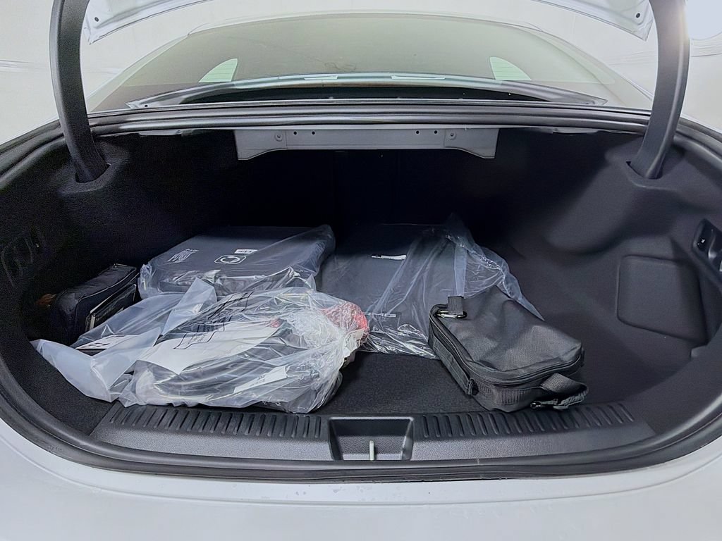 New 2026 Mercedes-Benz E 53 AMG e 4MATIC Sedan image 29
