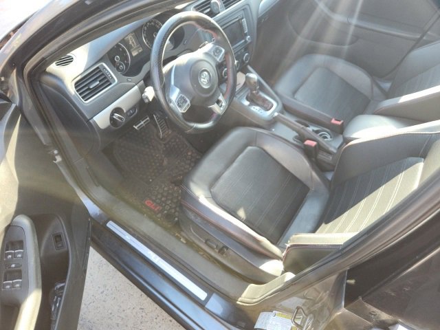 Used 2014 Volkswagen Jetta GLI image 13