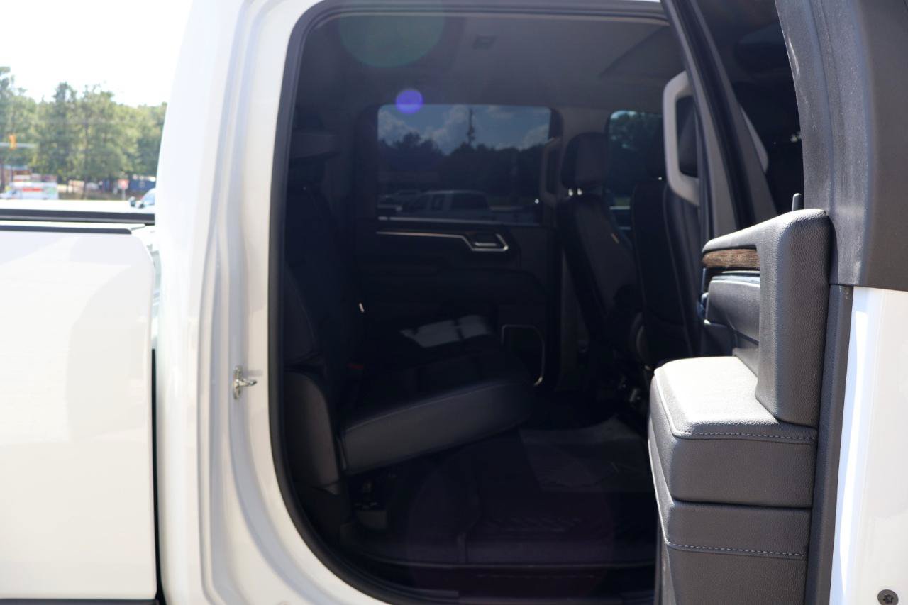Used 2025 Chevrolet Silverado 2500 LT AWD/4WD image 12