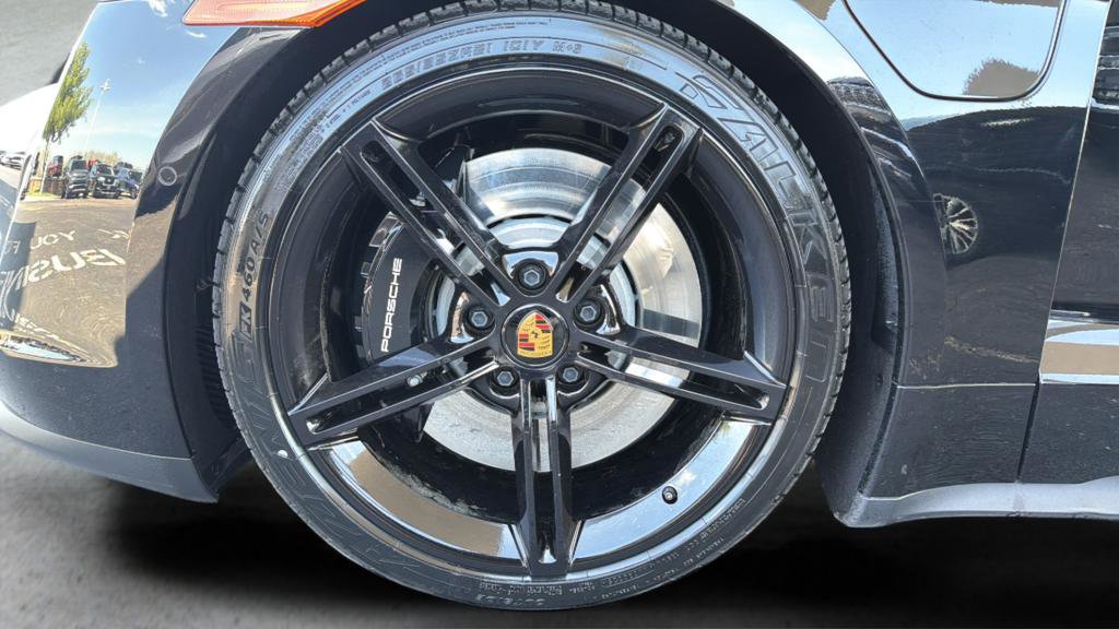 Used 2023 Porsche Taycan 4S w/ Premium Package image 14