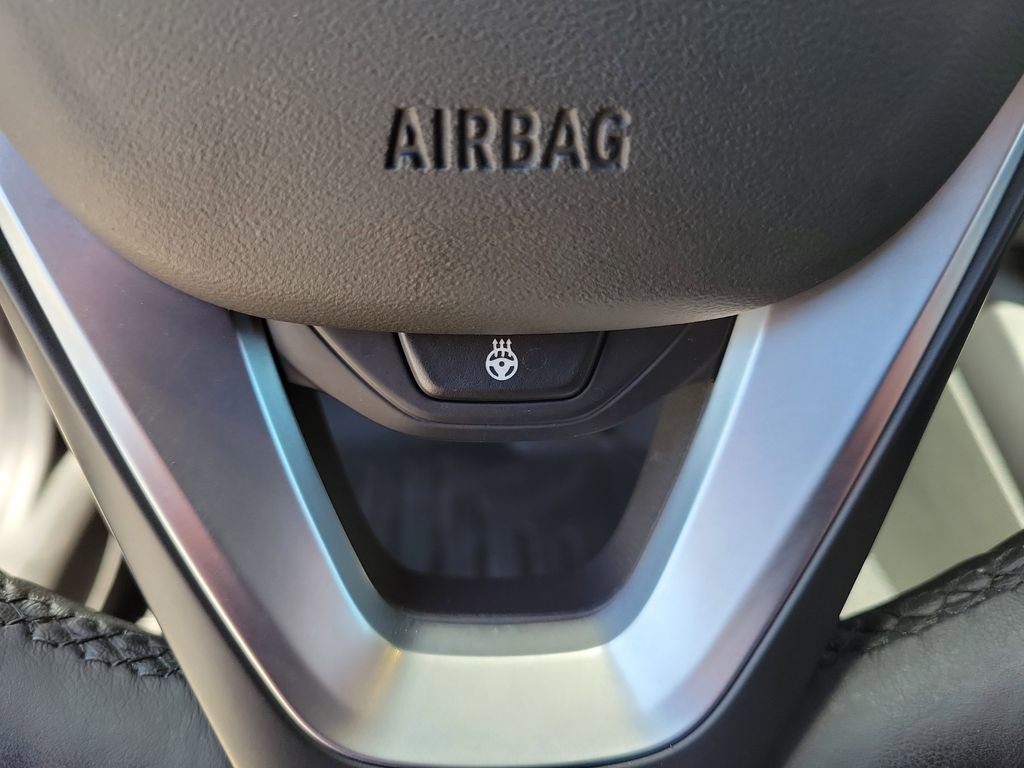 Used 2023 BMW 230i Coupe w/ Premium Package RWD image 27