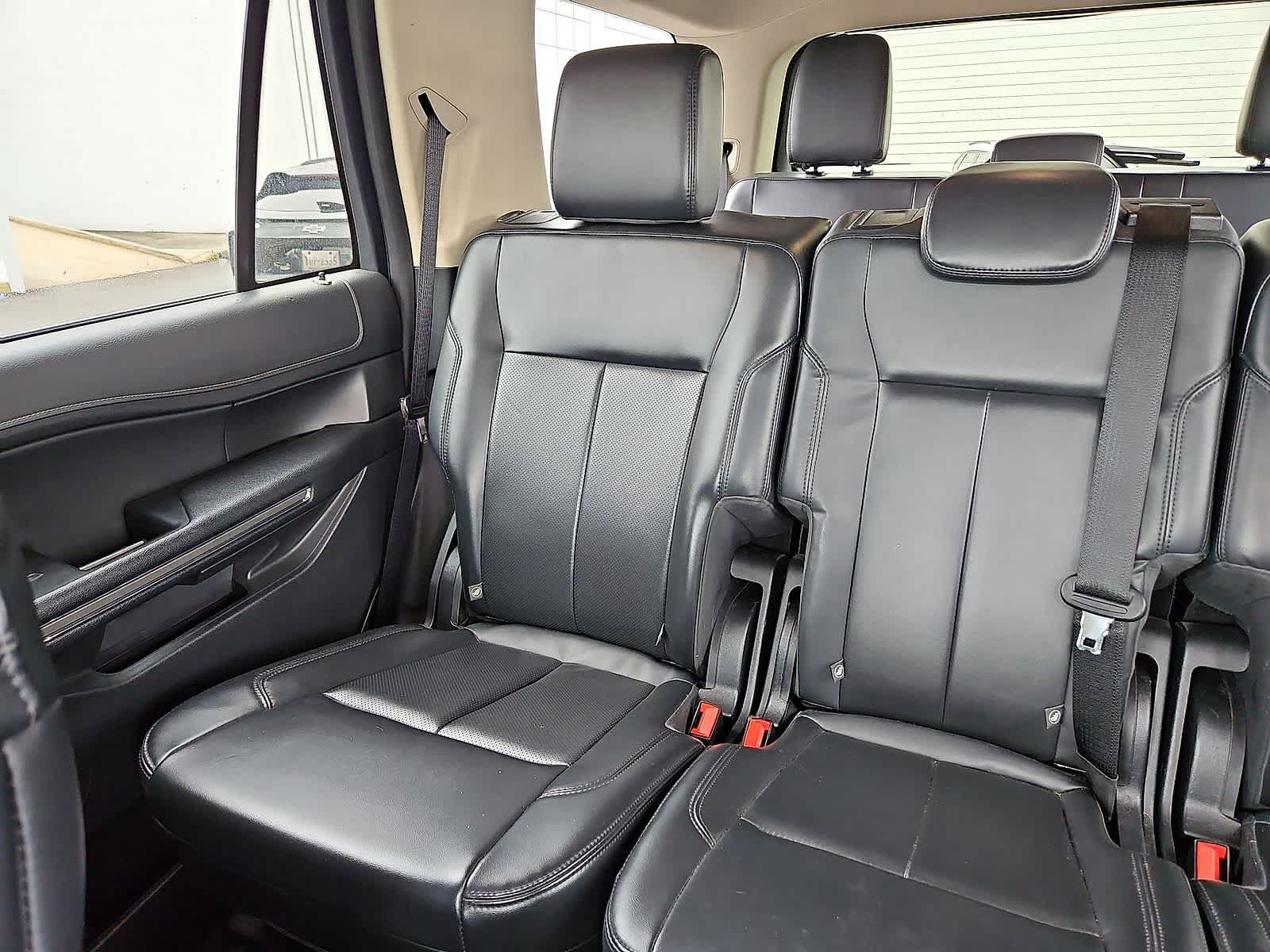 Used 2022 Ford Expedition XLT RWD image 13