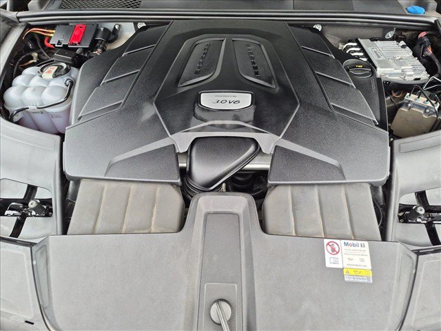Used 2023 Porsche Cayenne AWD/4WD image 24