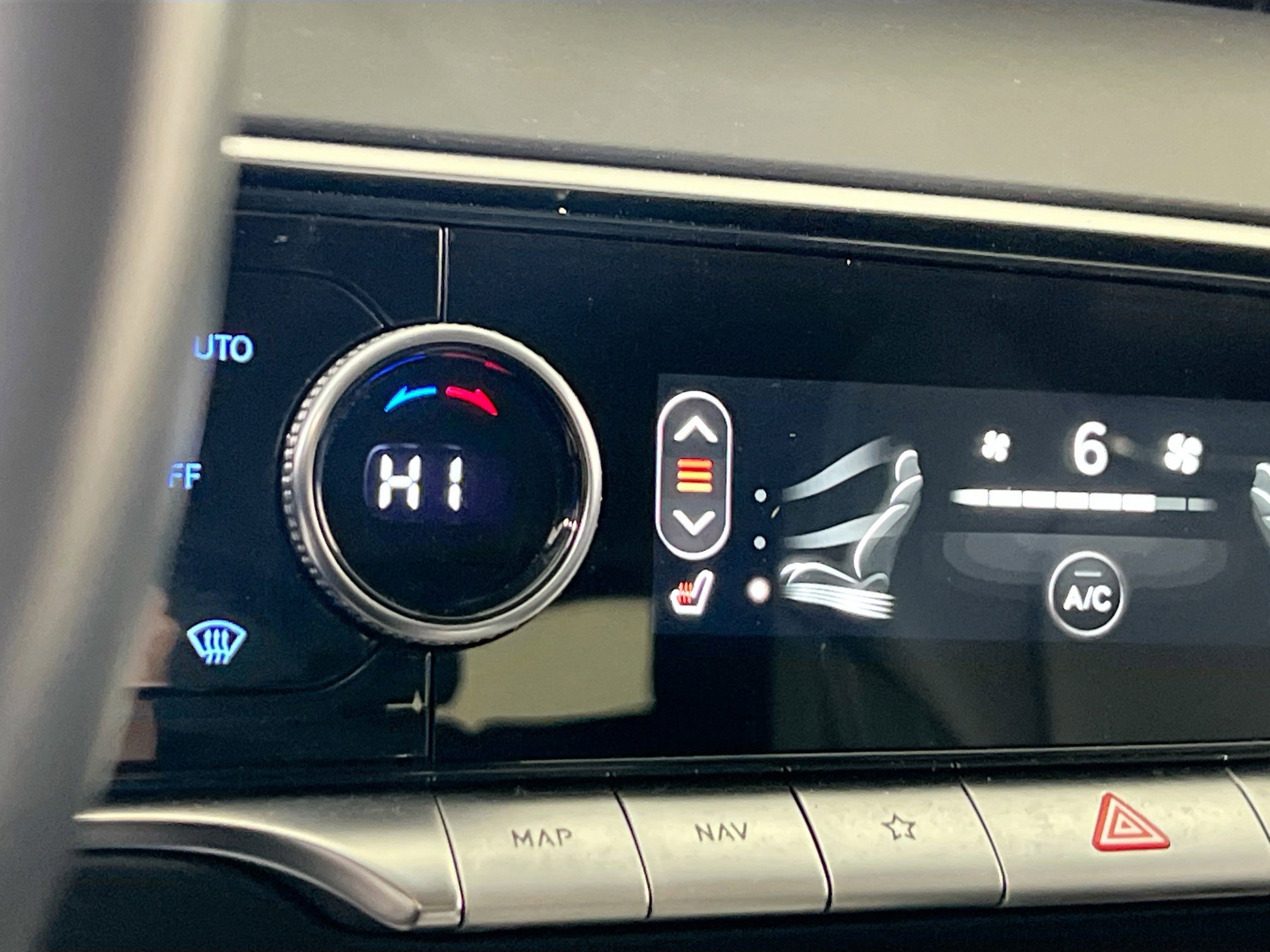 Used 2023 Genesis GV70 2.5T image 20