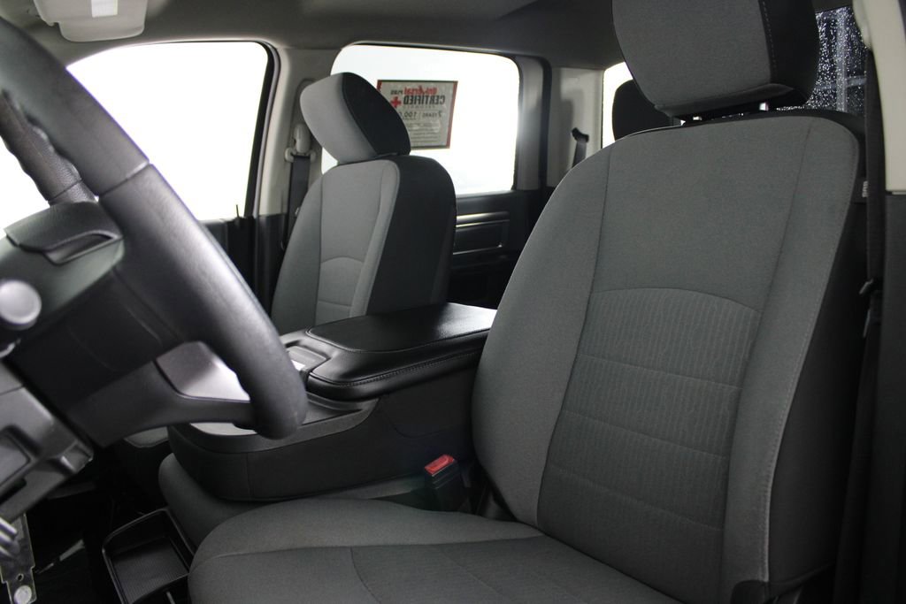 Used 2022 RAM 1500 Classic SLT image 18