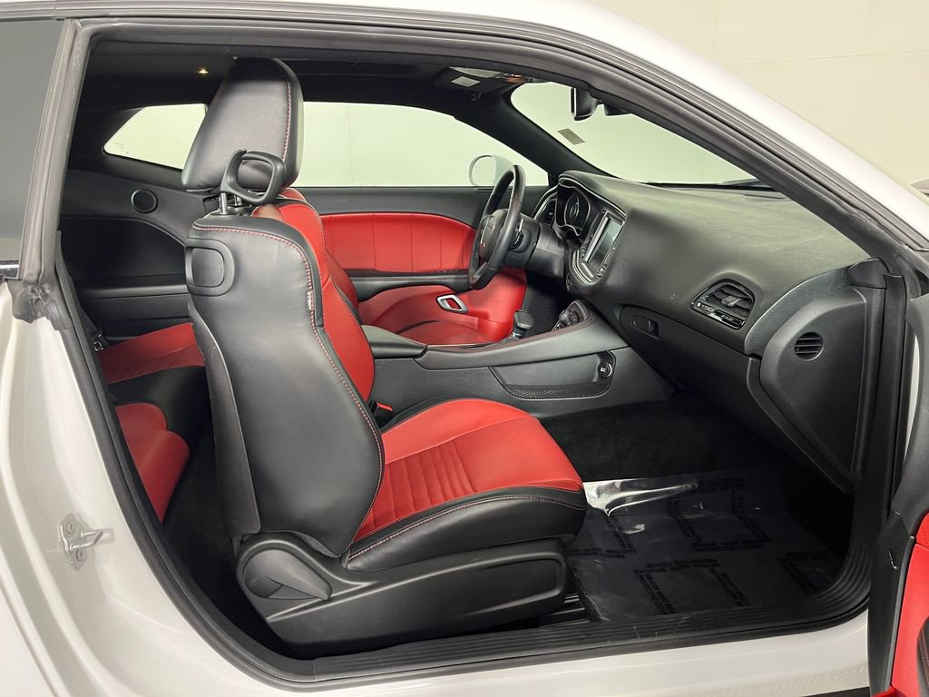 Used 2016 Dodge Challenger R/T Plus RWD image 14