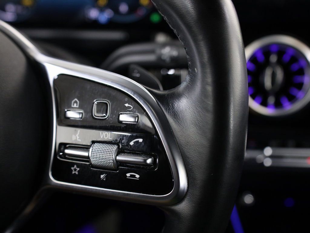 Certified 2022 Mercedes-Benz GLA 250 4MATIC image 15