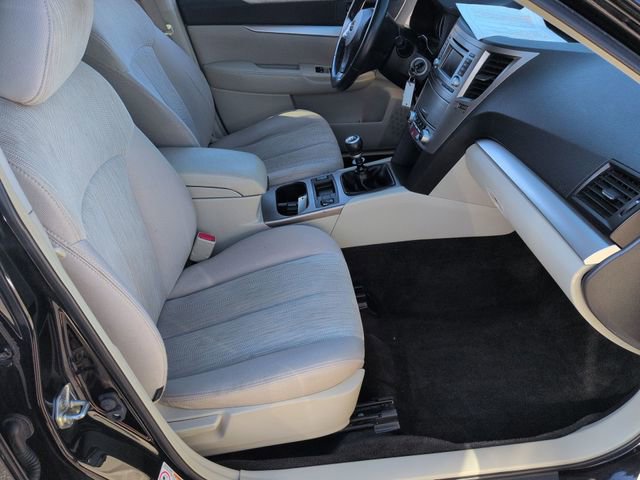 Used 2014 Subaru Outback 2.5i Premium AWD/4WD image 33