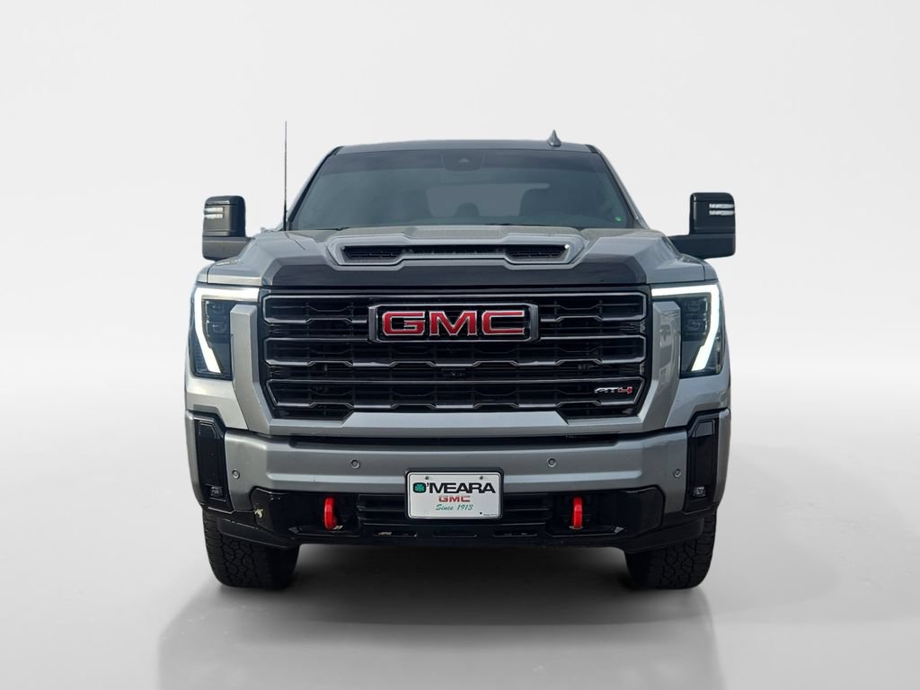 Used 2025 GMC Sierra 2500 AT4 AWD/4WD image 9