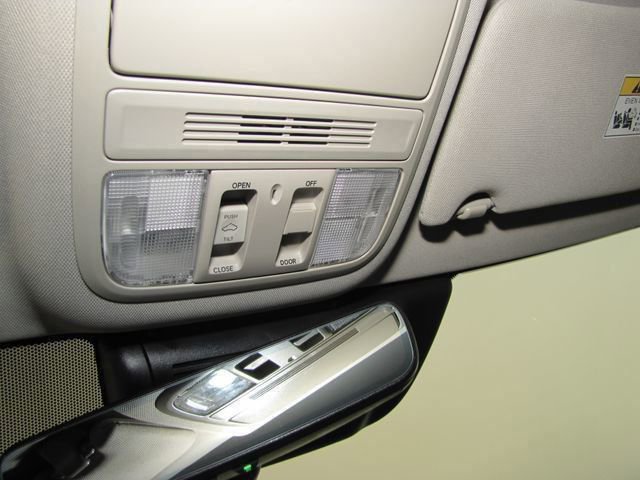 Used 2022 Honda Accord EX-L image 9