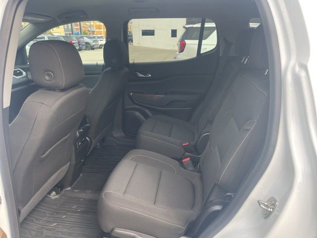 Used 2023 GMC Acadia SLE w/ Driver Convenience Package image 21