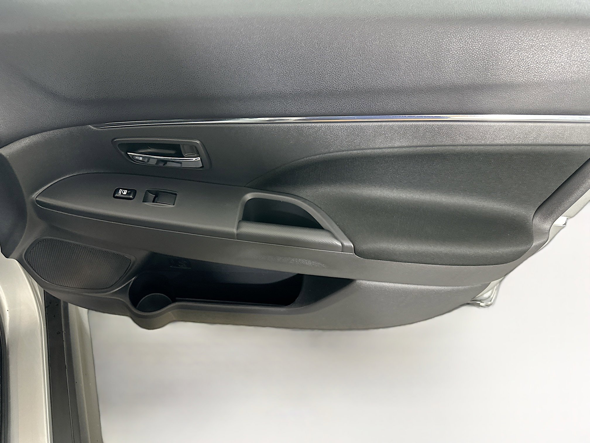 Used 2025 Mitsubishi Outlander Sport AWD image 29