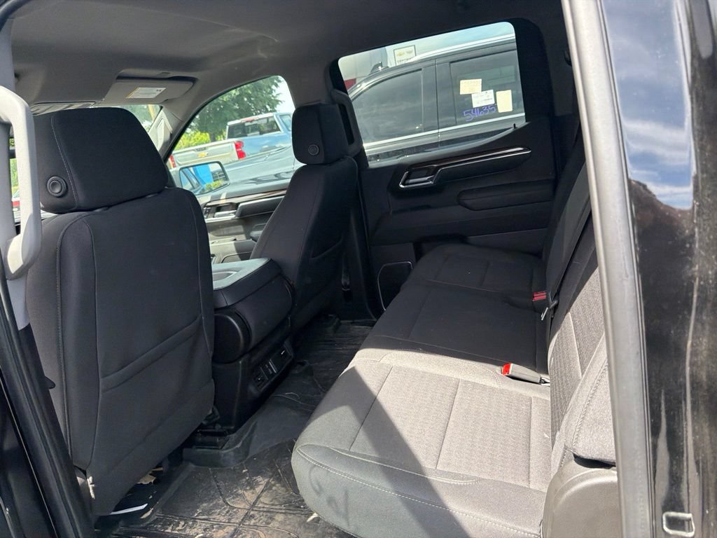 Used 2024 Chevrolet Silverado 1500 LT w/ Protection Package AWD/4WD image 9