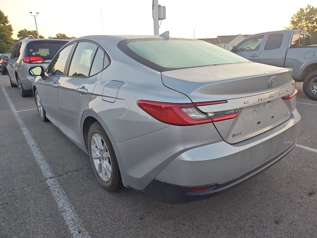 Used 2025 Toyota Camry LE FWD image 5