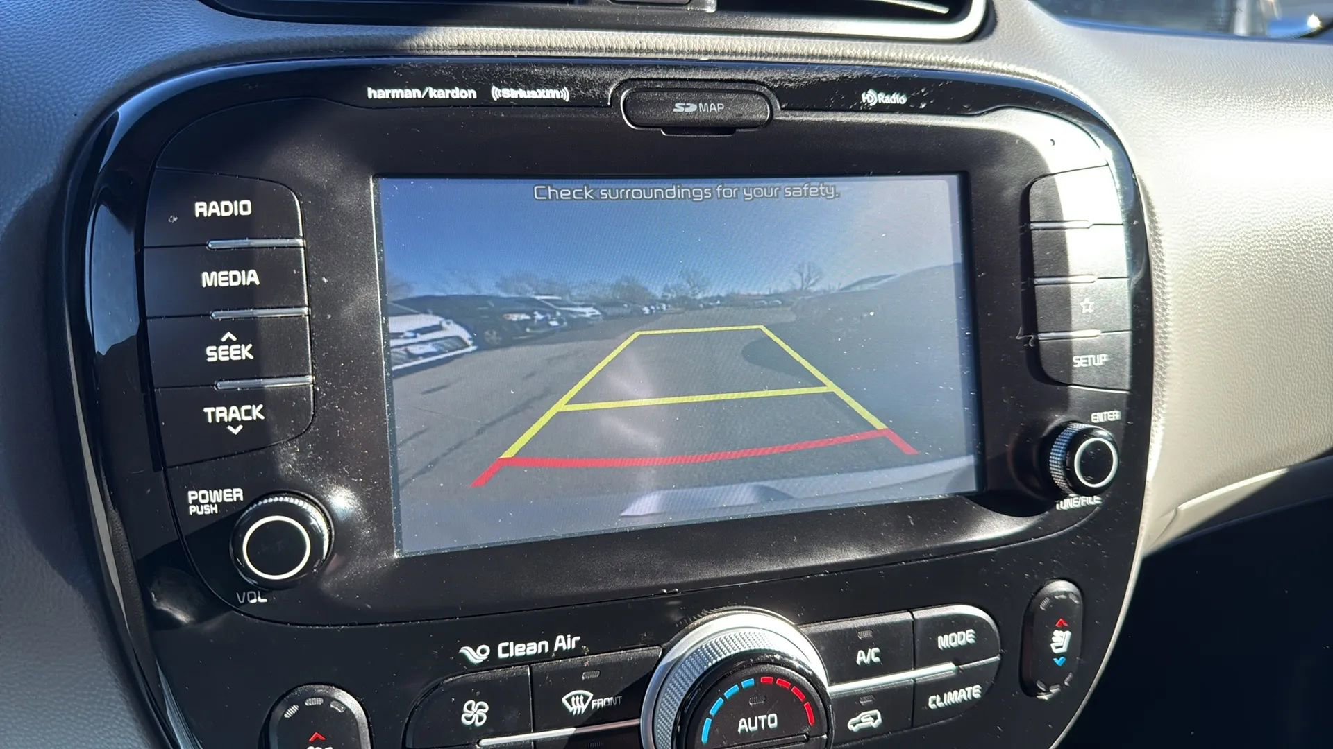 Used 2019 Kia Soul + w/ Primo Package FWD image 5