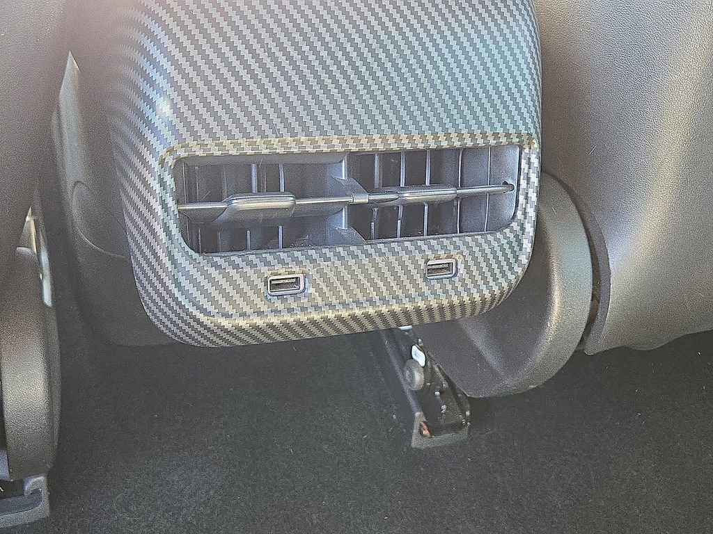 Used 2019 Tesla Model 3 Standard Range image 14