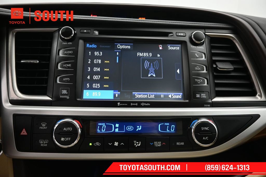 Used 2017 Toyota Highlander Limited AWD/4WD image 15
