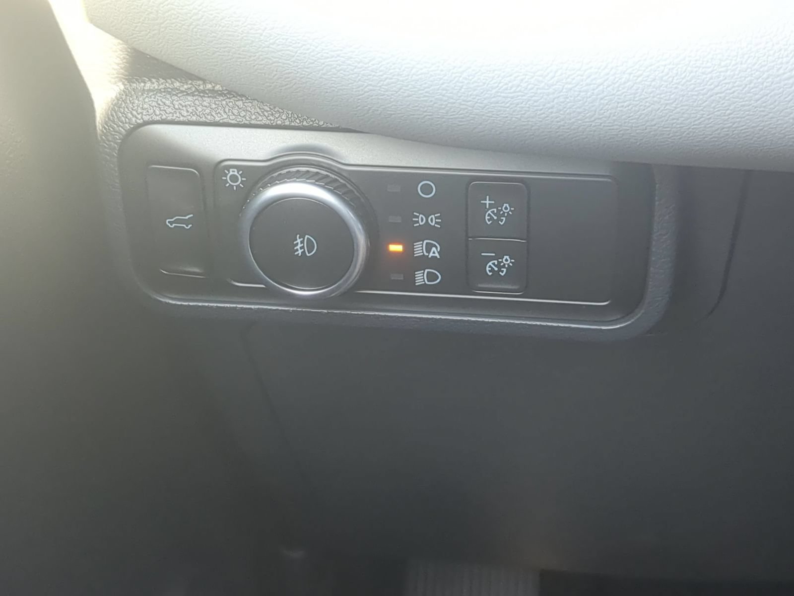 New 2027 Ford Explorer Active AWD/4WD image 16