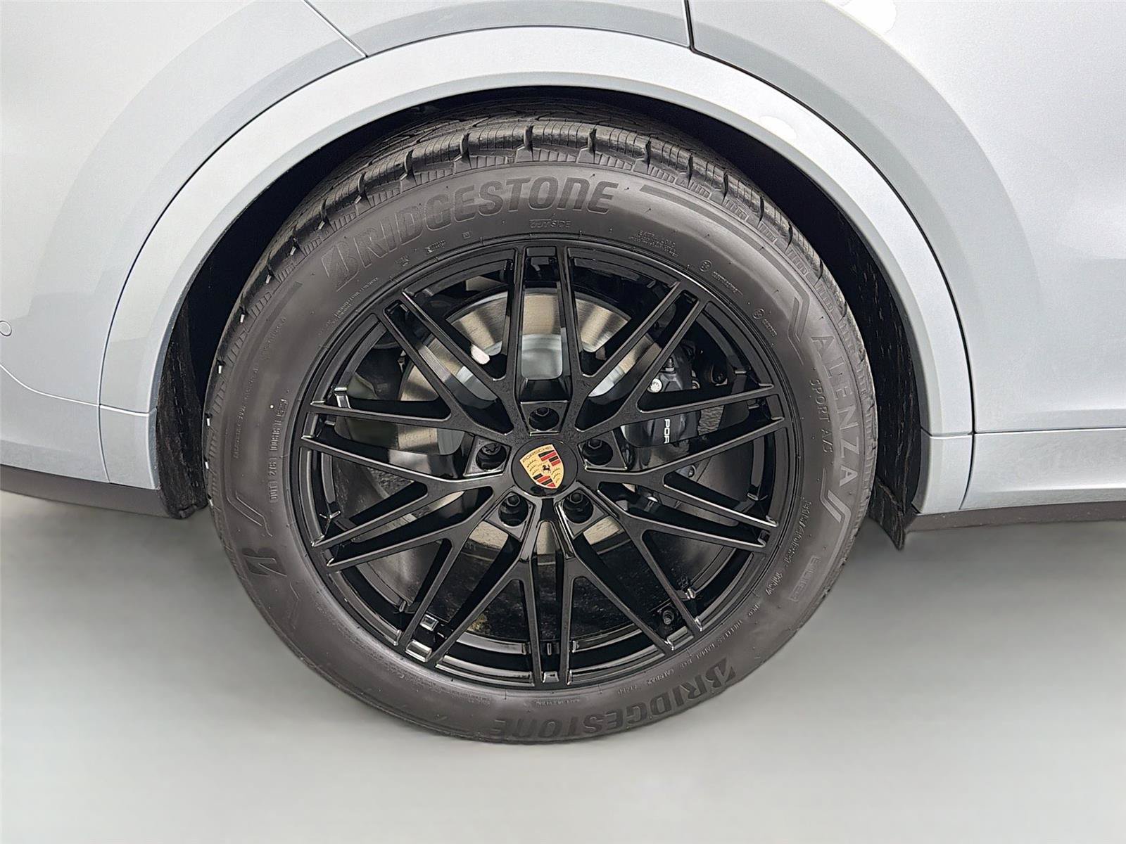 Certified 2026 Porsche Cayenne Coupe AWD/4WD image 13