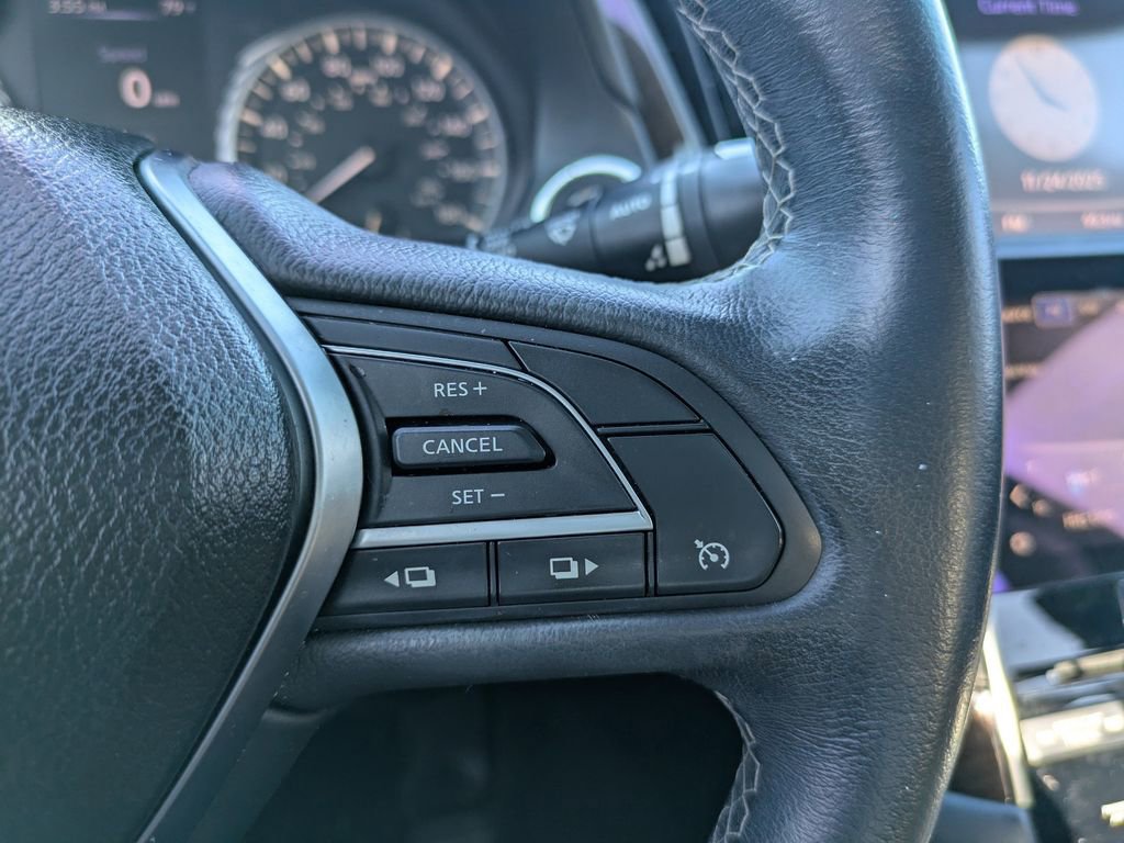 Used 2018 INFINITI Q50 Luxe w/ Cargo Package (L95) image 23