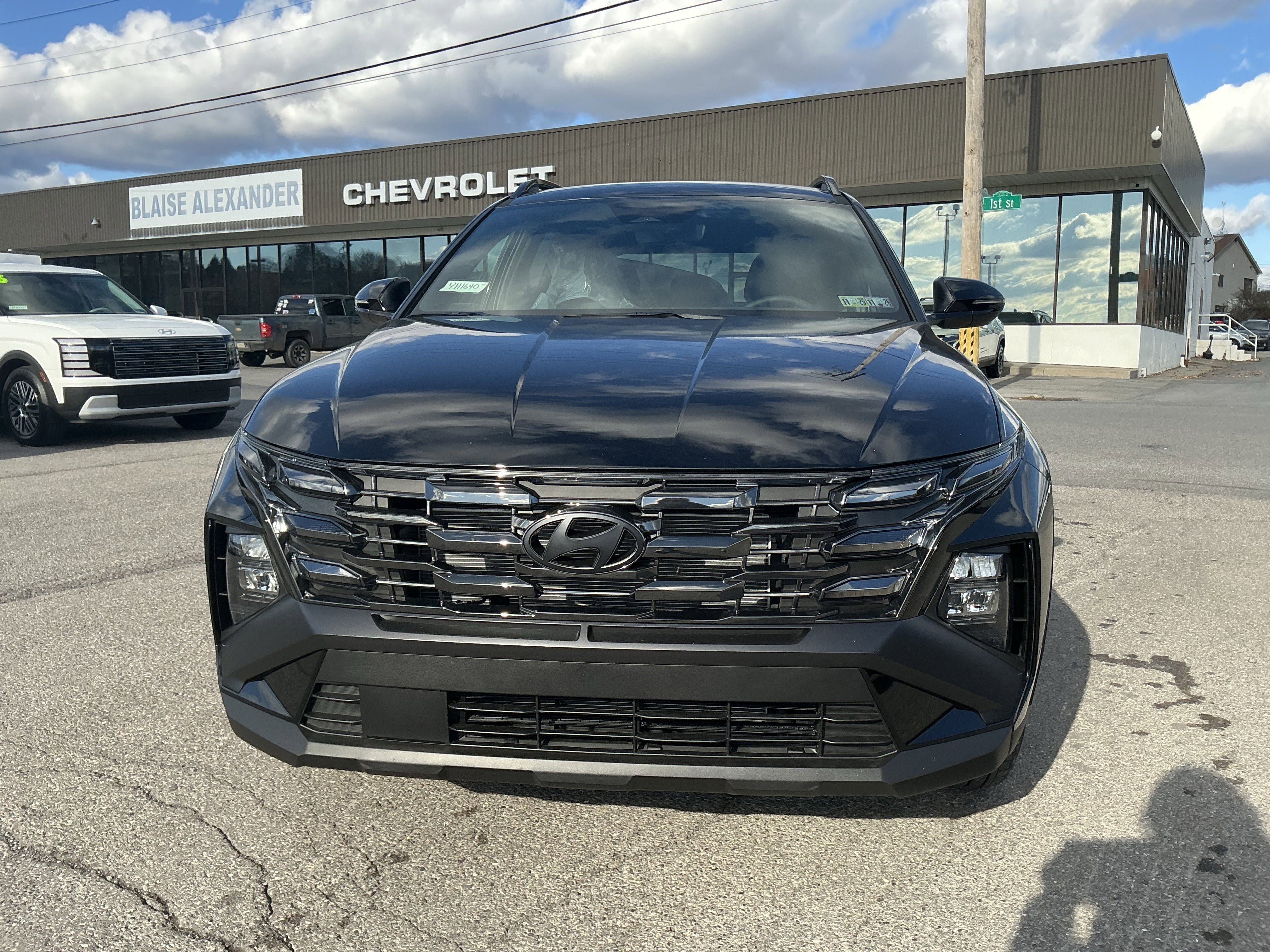 New 2026 Hyundai Tucson XRT image 8