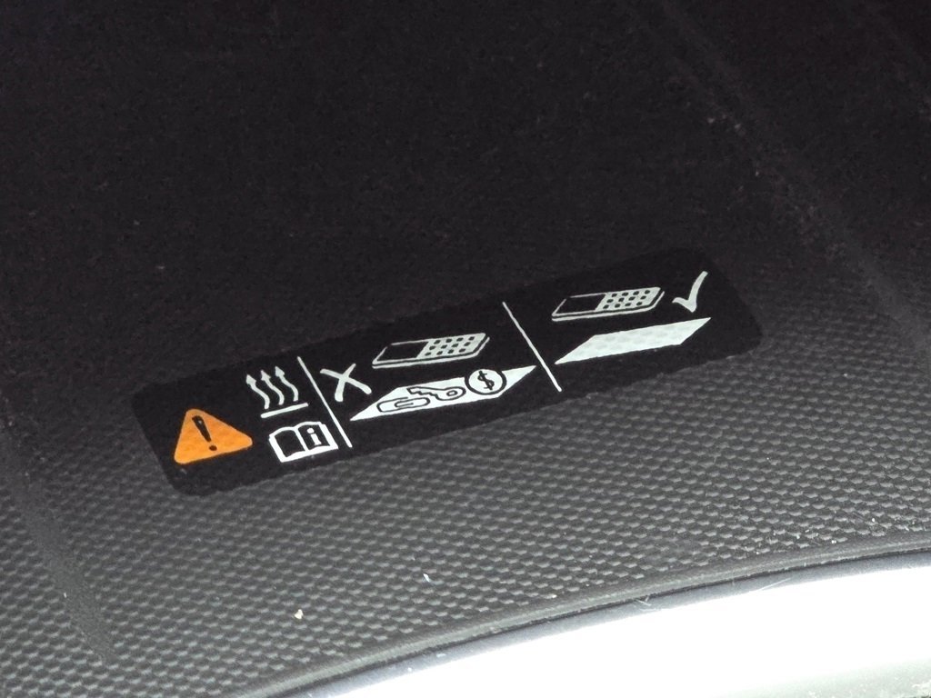 Used 2022 Buick Enclave Premium w/ Experience Buick Package image 10