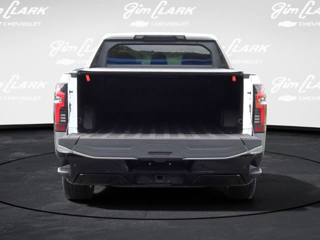 Used 2025 Chevrolet Silverado EV RST AWD/4WD image 32