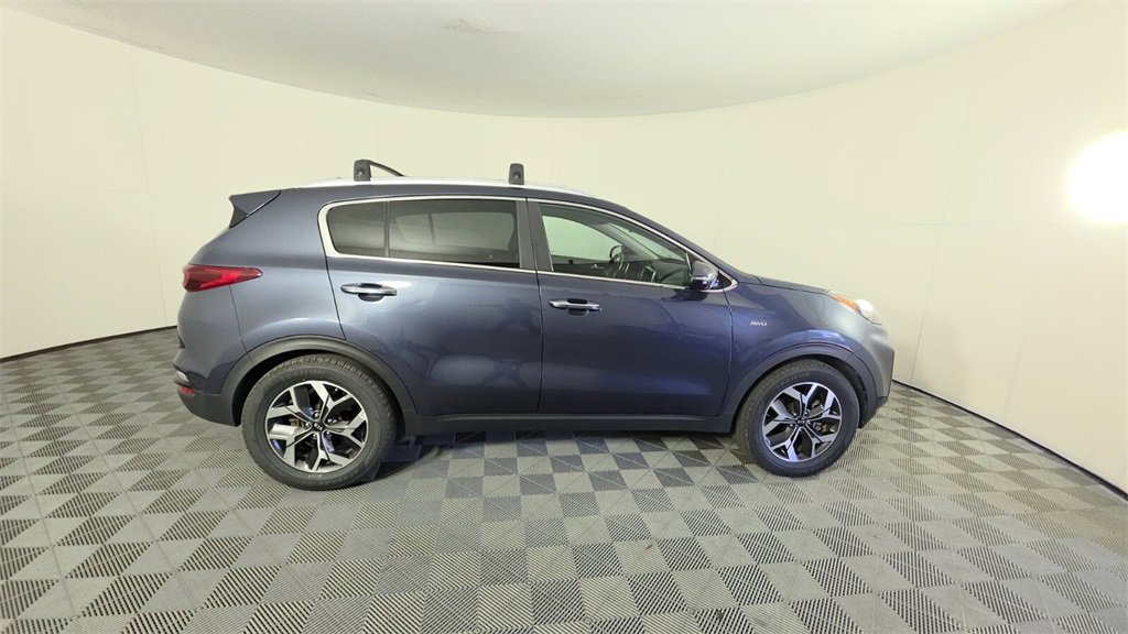 Used 2020 Kia Sportage EX image 3