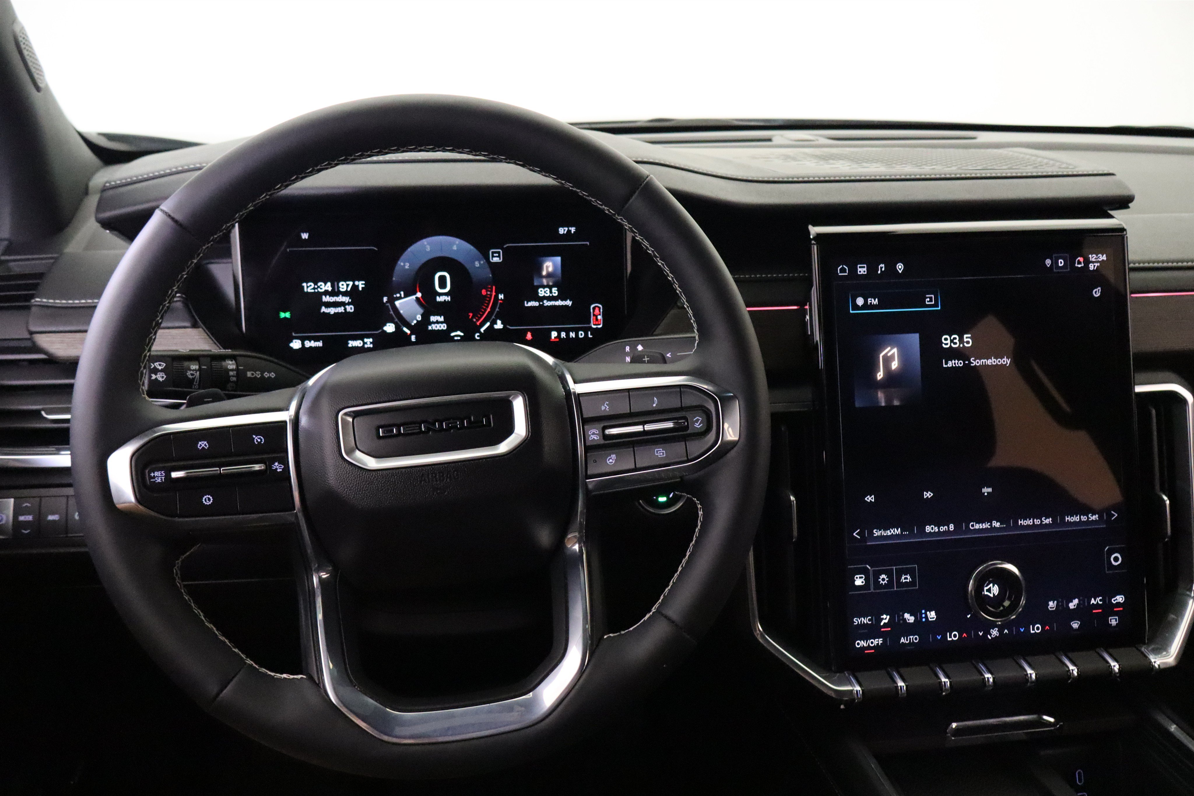 Used 2025 GMC Acadia Denali w/ LPO, Floor Liner Package AWD/4WD image 24
