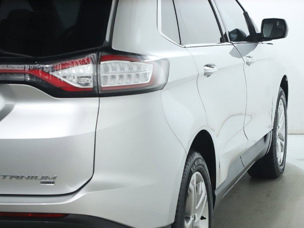Used 2018 Ford Edge Titanium image 45