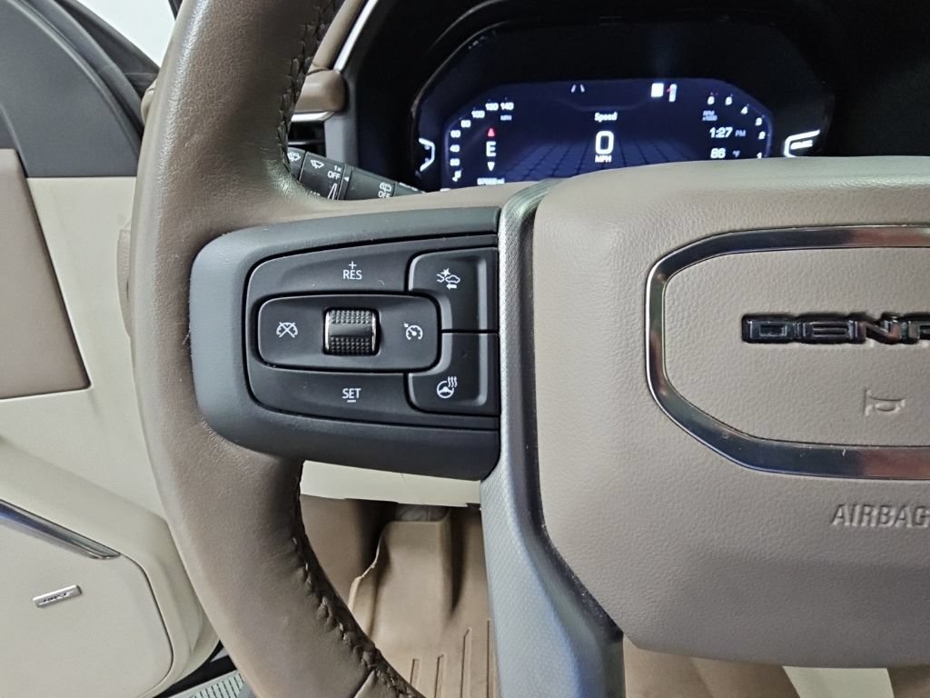 Used 2022 GMC Yukon Denali w/ Advanced Technology Package RWD image 27