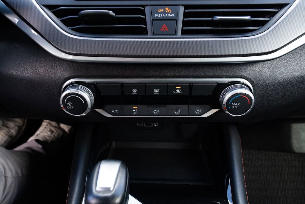 Used 2023 Nissan Altima 2.5 SR image 16