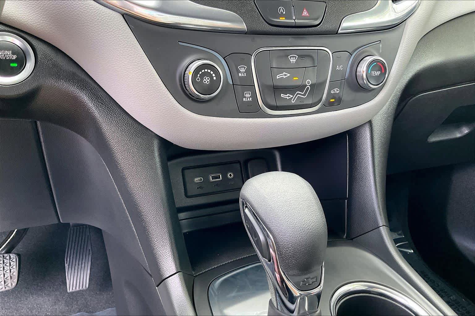 Used 2023 Chevrolet Equinox LS w/ LS Convenience Package FWD image 31