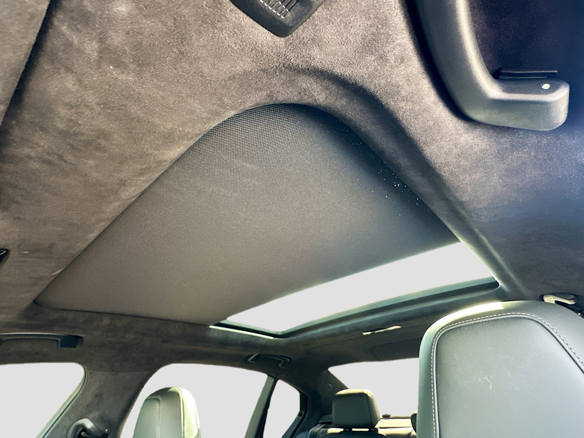 Used 2025 BMW M5 w/ Executive Package image 17