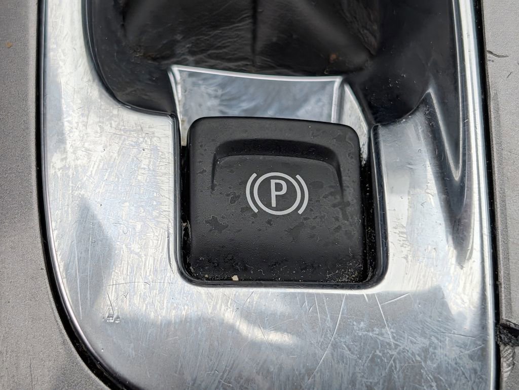 Used 2025 Chevrolet Malibu LT image 17