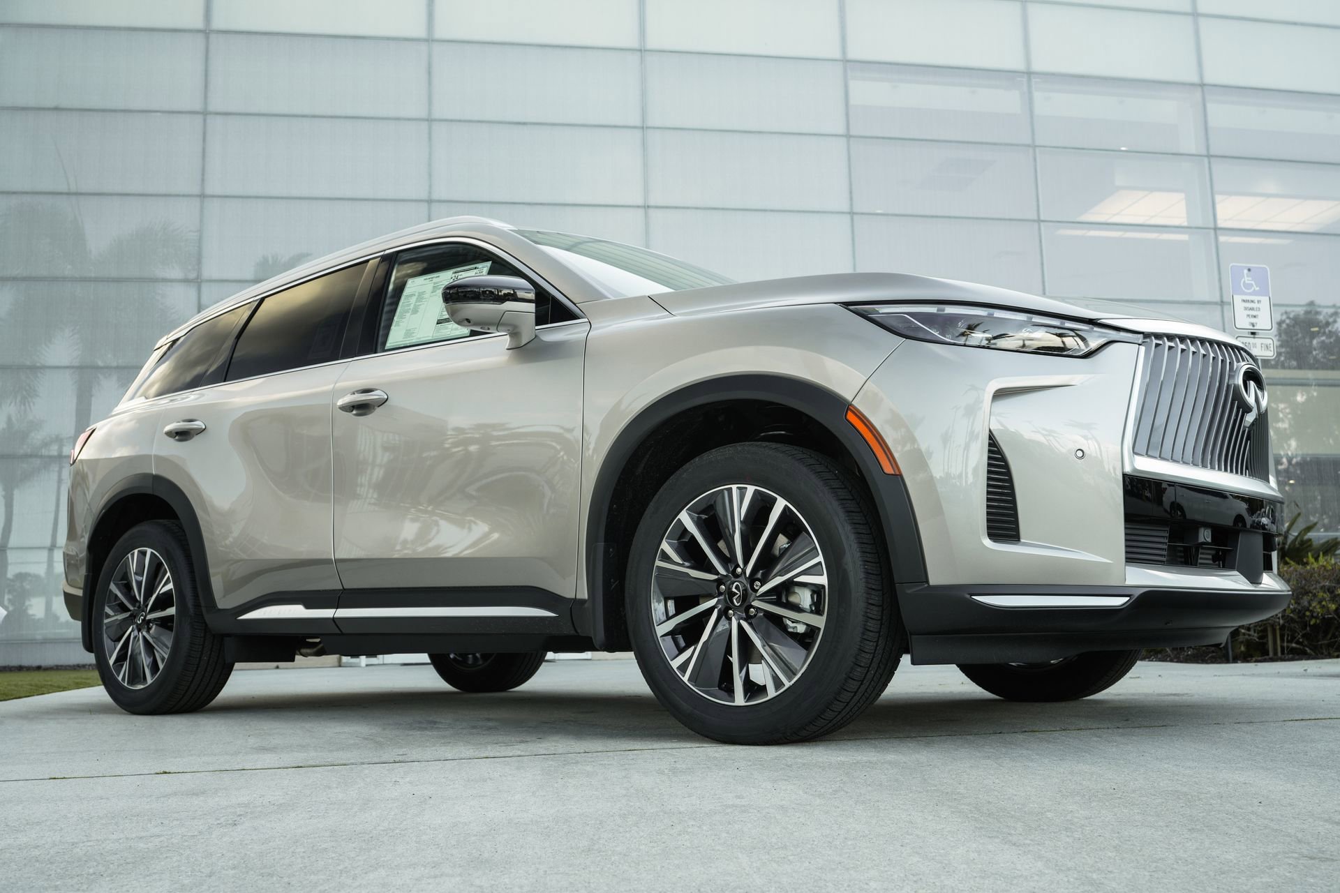 New 2026 INFINITI QX60 Luxe w/ Cargo Package